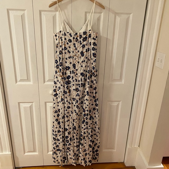 AMUR Leigha Maxi Dress - Picture 3 of 5